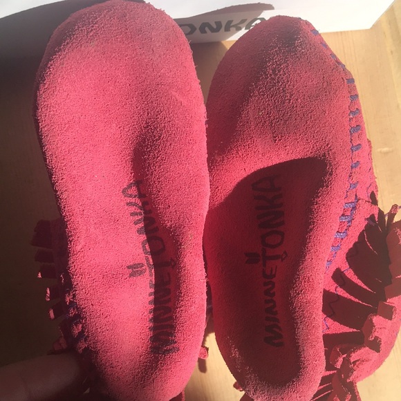 Minnetonka fringe baby booty - Picture 3 of 3